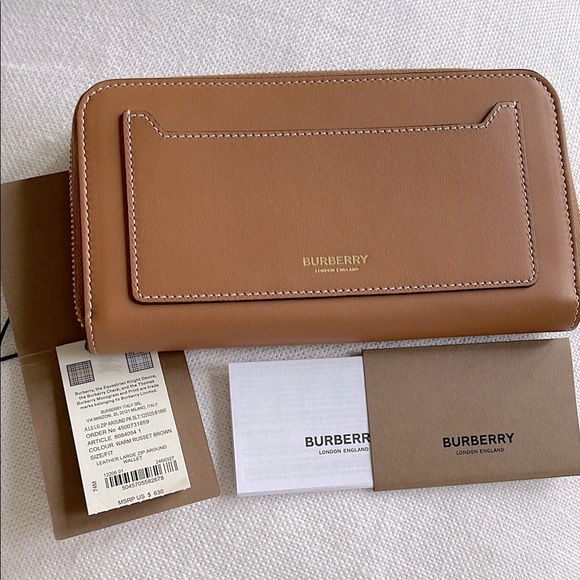 Burberry Tan Leather Wallet - Picture 1 of 7